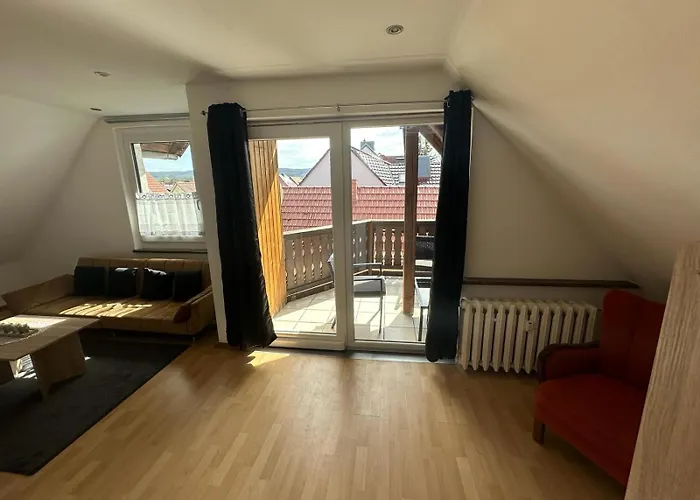 2,5 Raum Ferienwohnung Moebliert Dachgeschoss Niederorschel