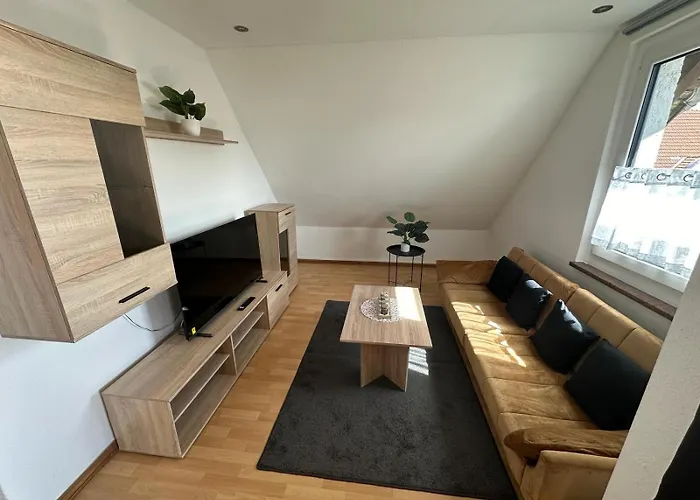 2,5 Raum Ferienwohnung Moebliert Dachgeschoss Niederorschel